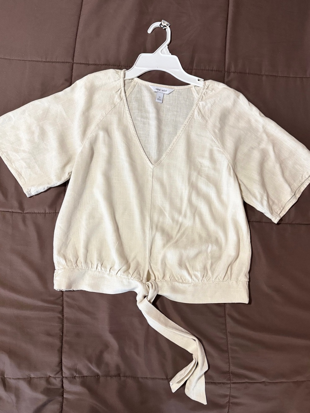 Nine West Cream Lightweight Linen-Look Top